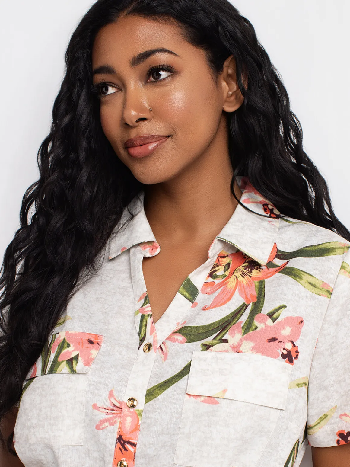 Short-sleeve loose blouse with buttons