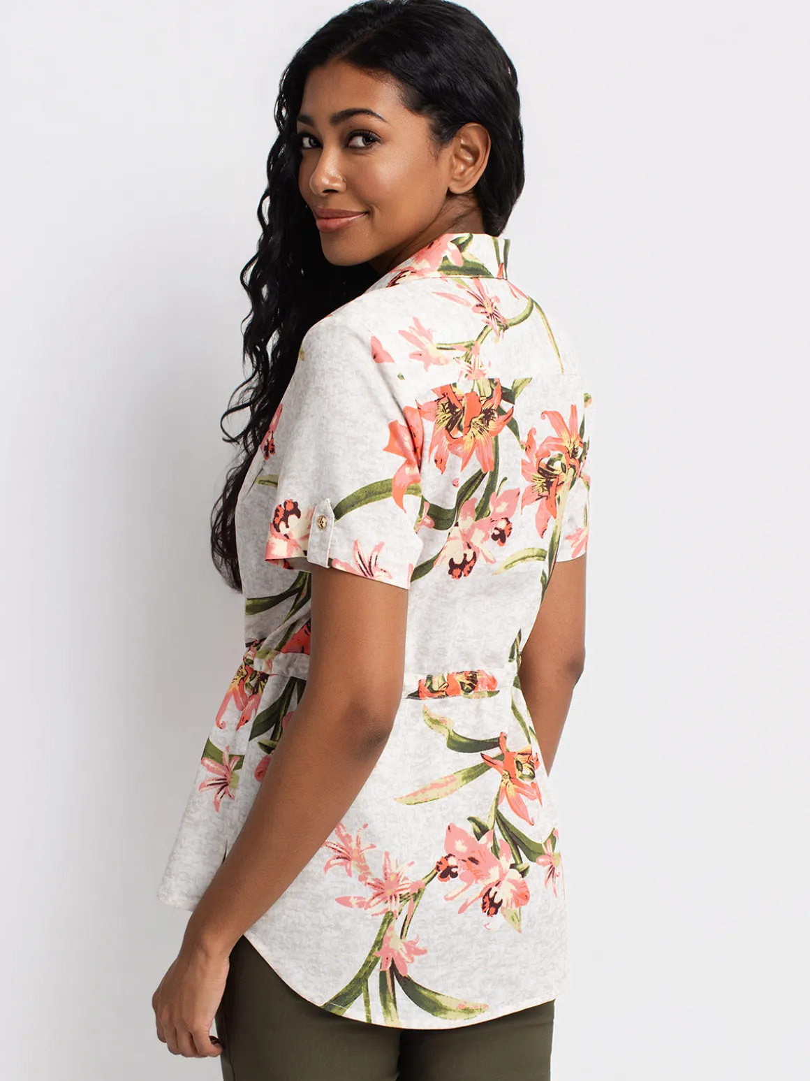 Short-sleeve loose blouse with buttons