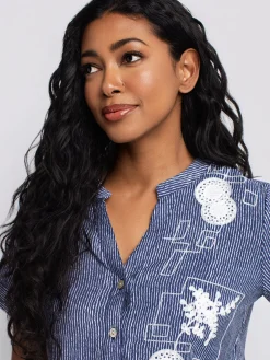 Short-sleeve loose blouse with buttons