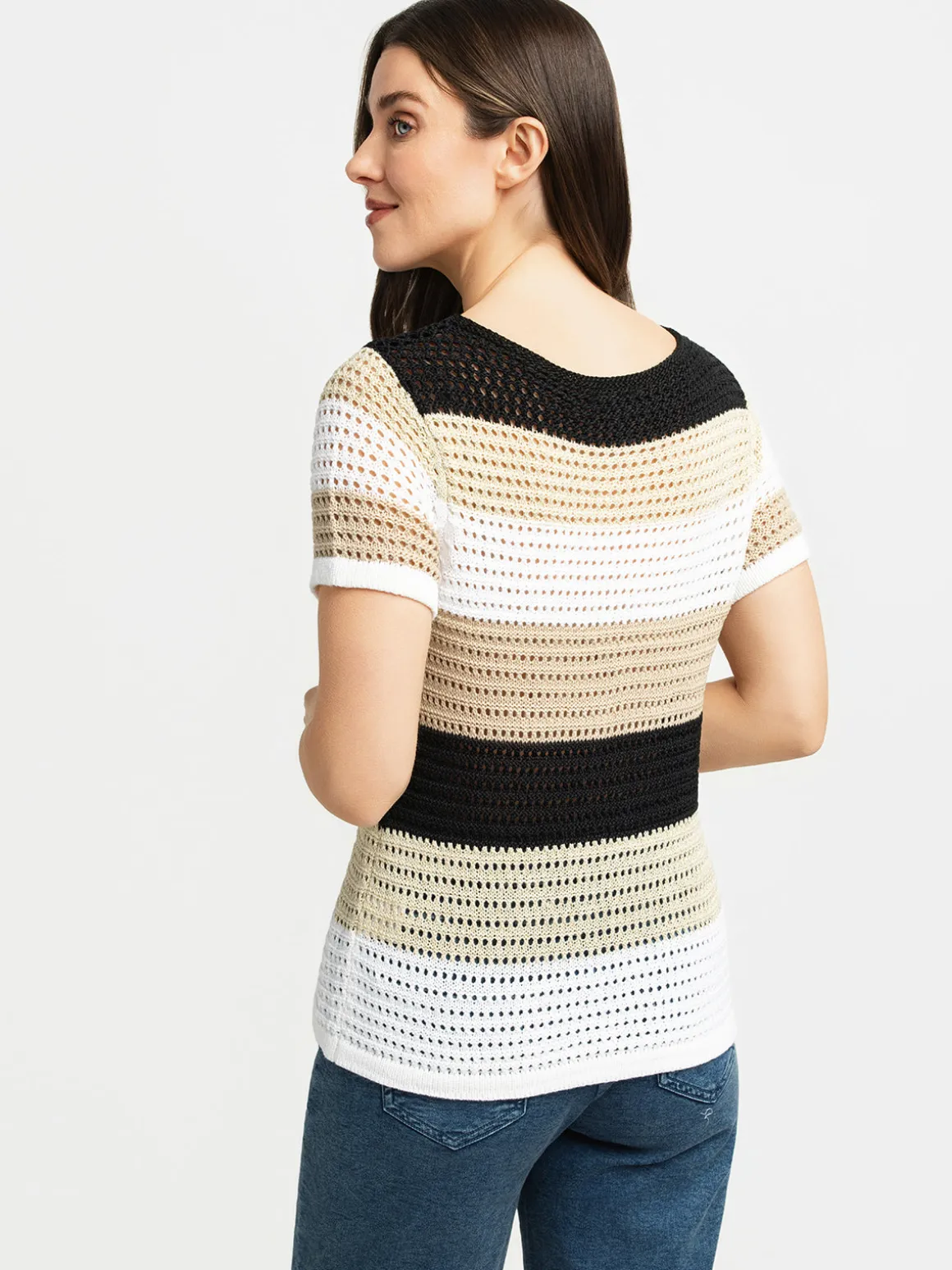 Short-sleeve pullover sweater