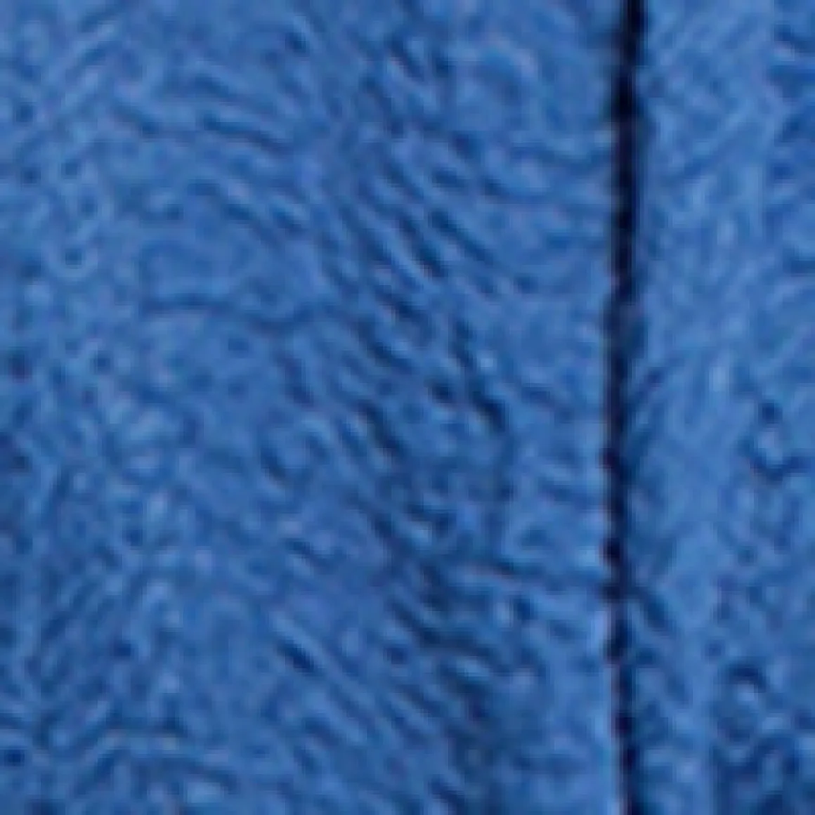 Short-sleeve semi-fitted blouse with buttons