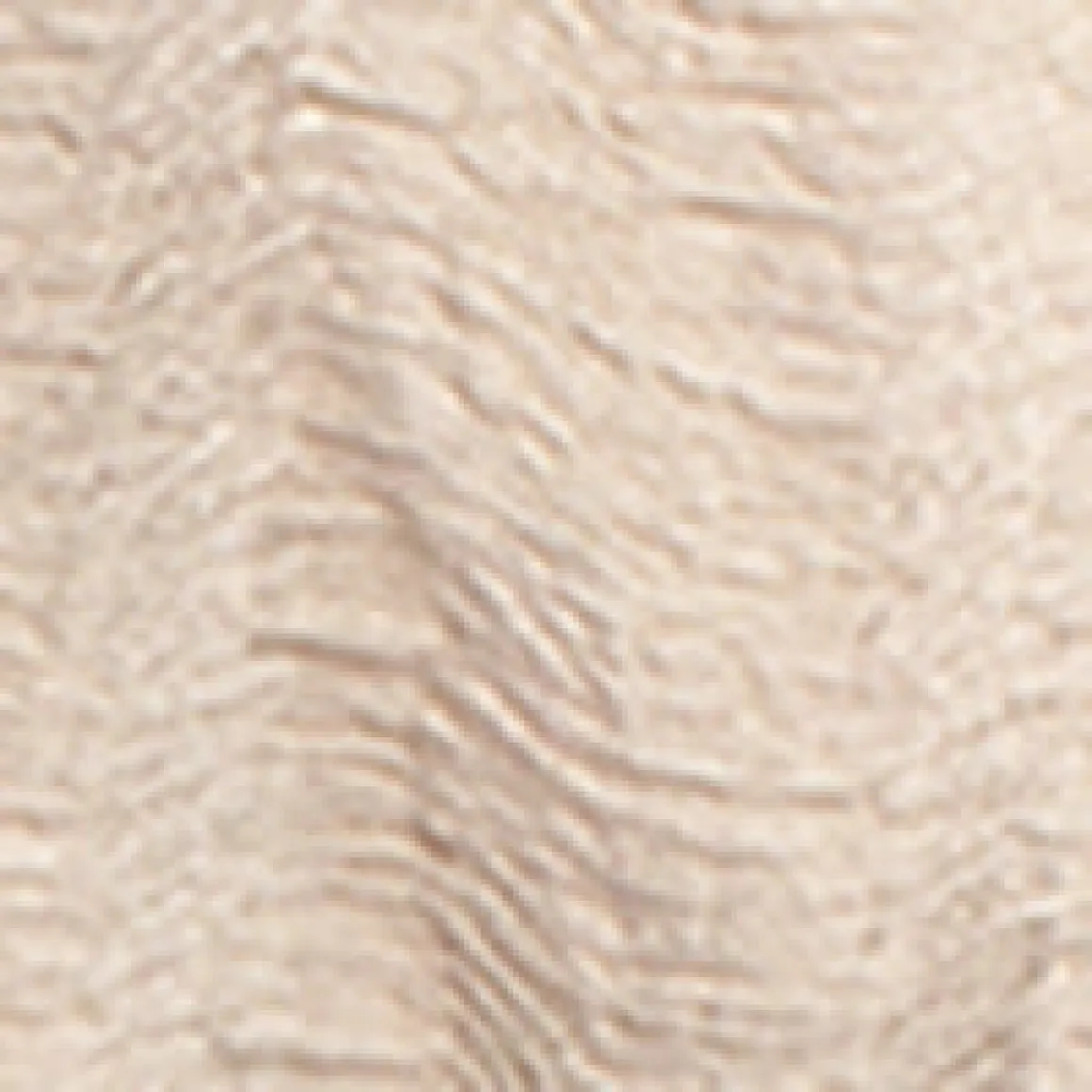 Short-sleeve semi-fitted blouse with buttons
