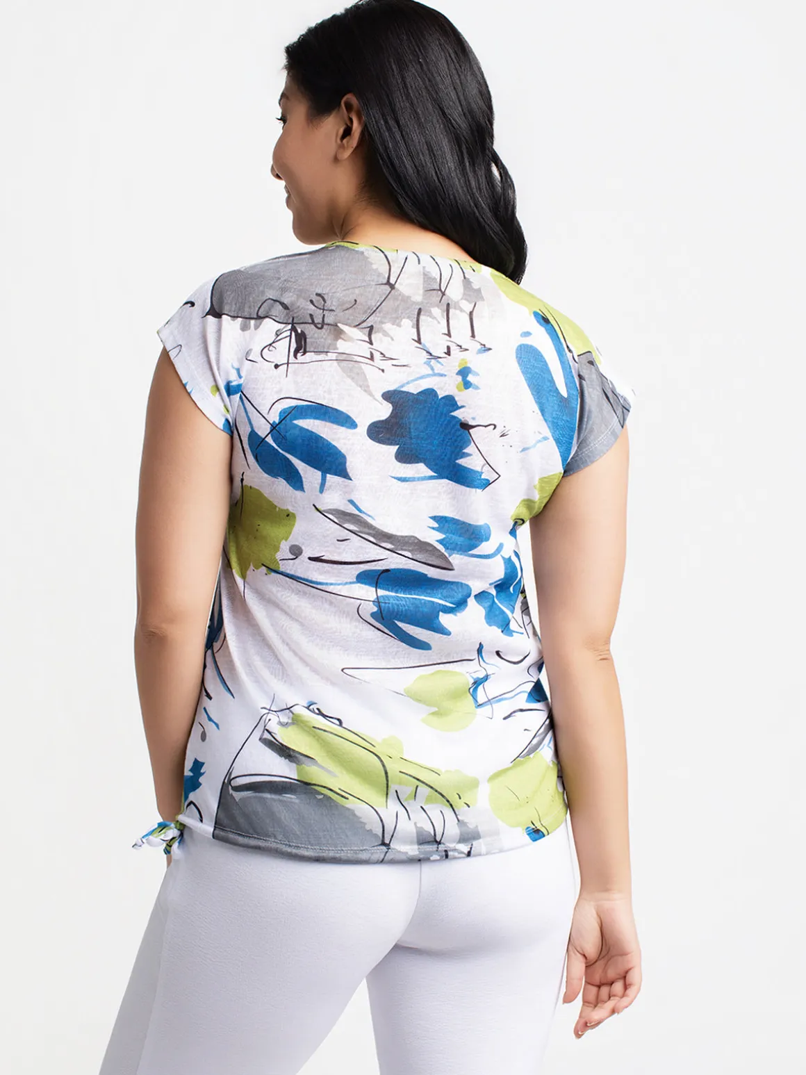 Short-sleeve semi-fitted t-shirt