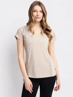 Short-sleeve semi-fitted t-shirt