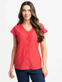 Short-sleeve semi-fitted t-shirt