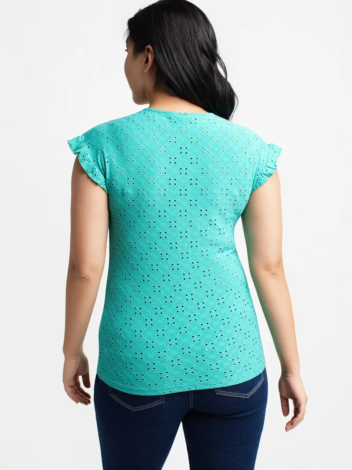 Short-sleeve semi-fitted t-shirt