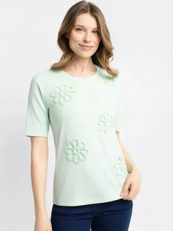 Short-sleeve semi-fitted t-shirt