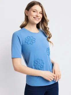 Short-sleeve semi-fitted t-shirt