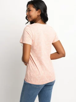 Short-sleeve semi-fitted t-shirt