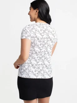 Short-sleeve semi-fitted t-shirt