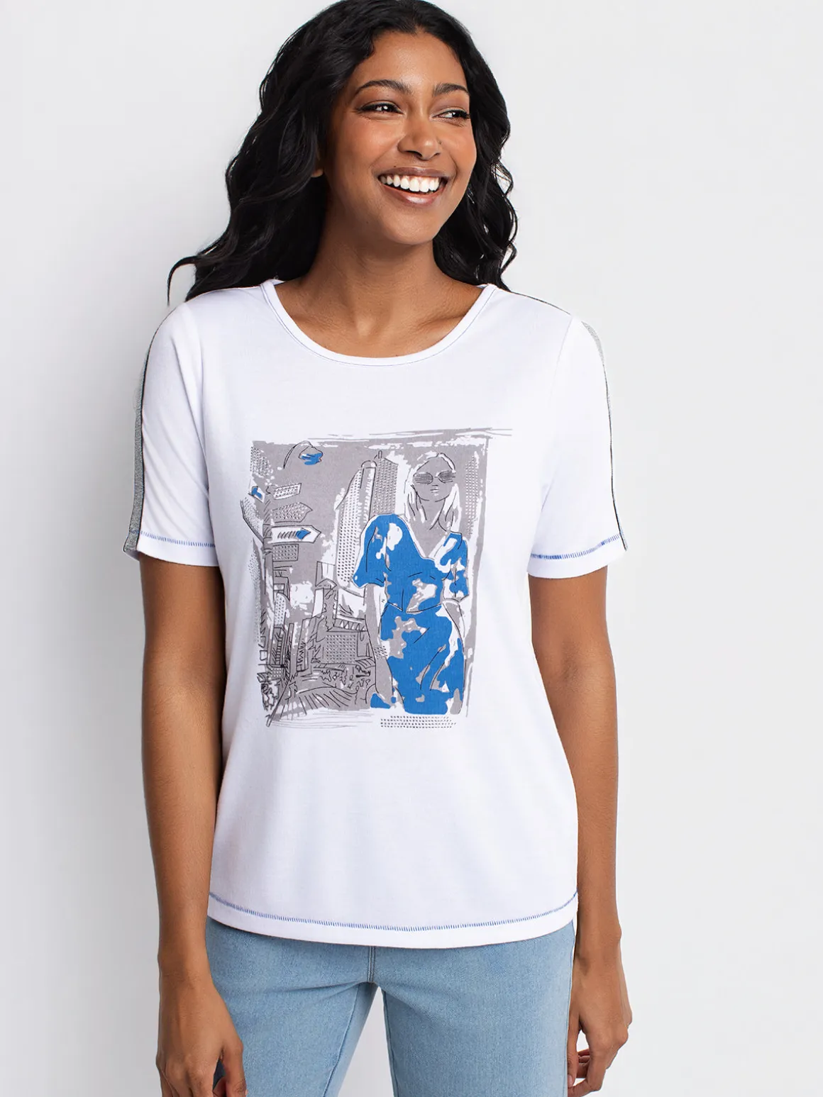 Short-sleeve semi-fitted t-shirt