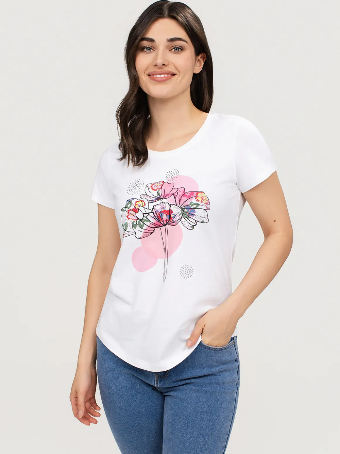 Short-sleeve semi-fitted t-shirt