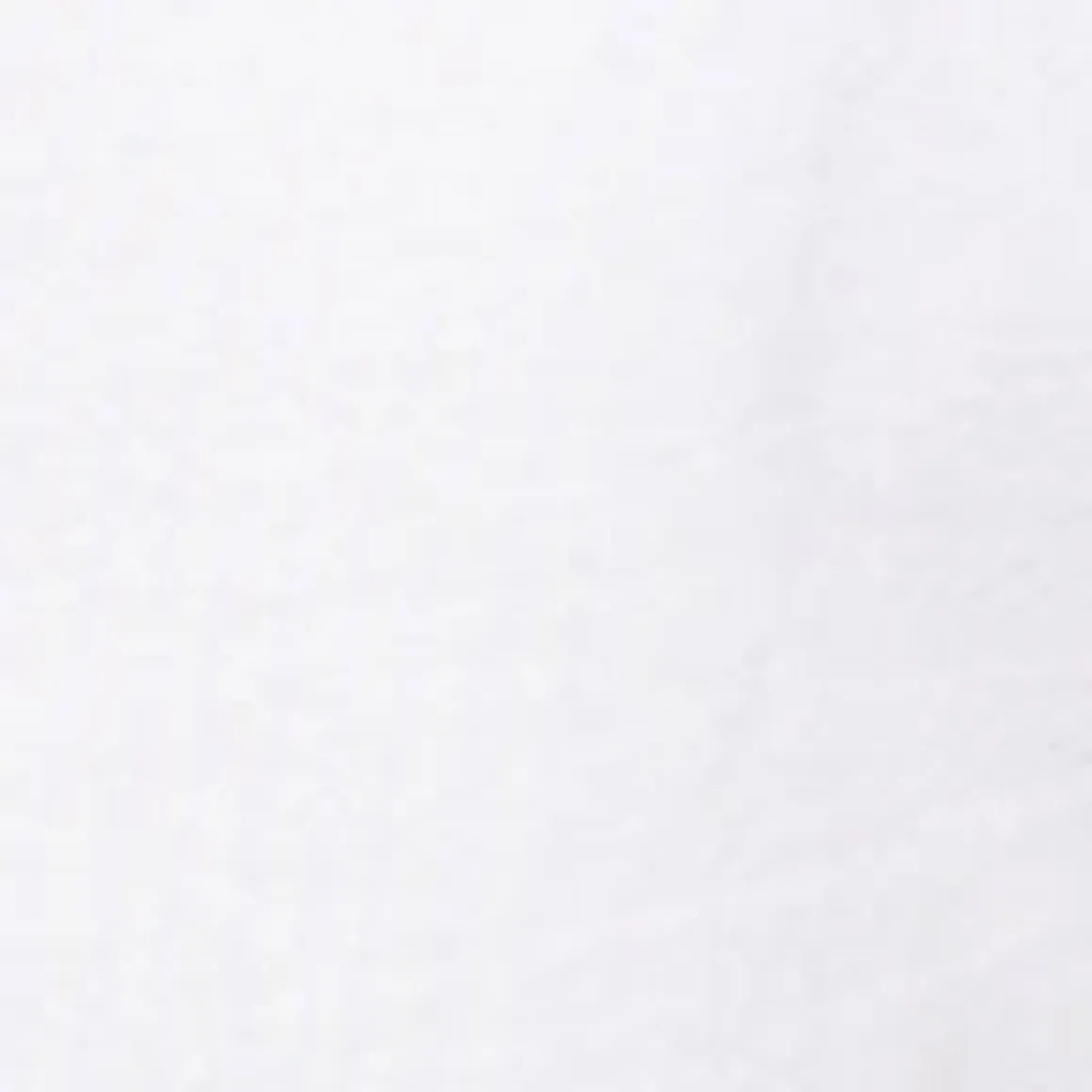 Short-sleeve semi-fitted t-shirt