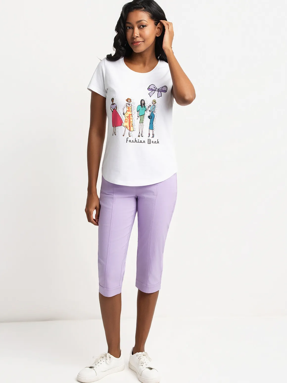 Short-sleeve semi-fitted t-shirt