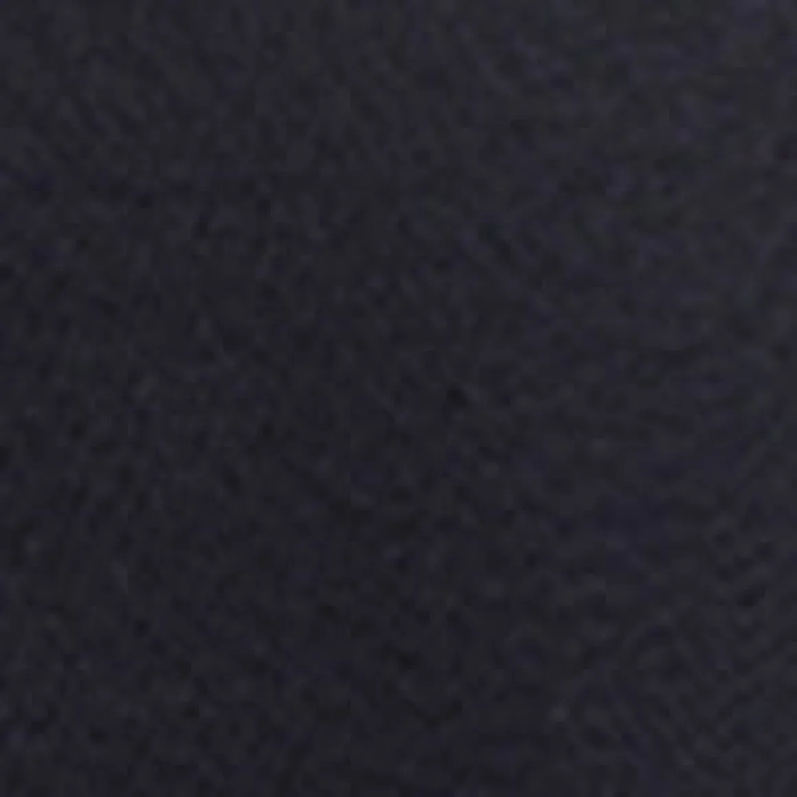 Short-sleeve semi-fitted t-shirt