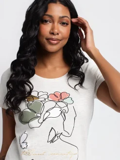 Short-sleeve semi-fitted t-shirt