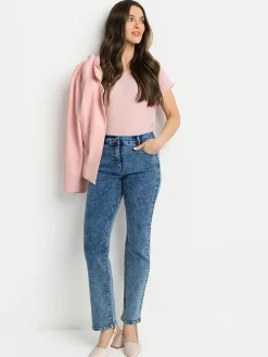 Short-sleeve semi-fitted t-shirt