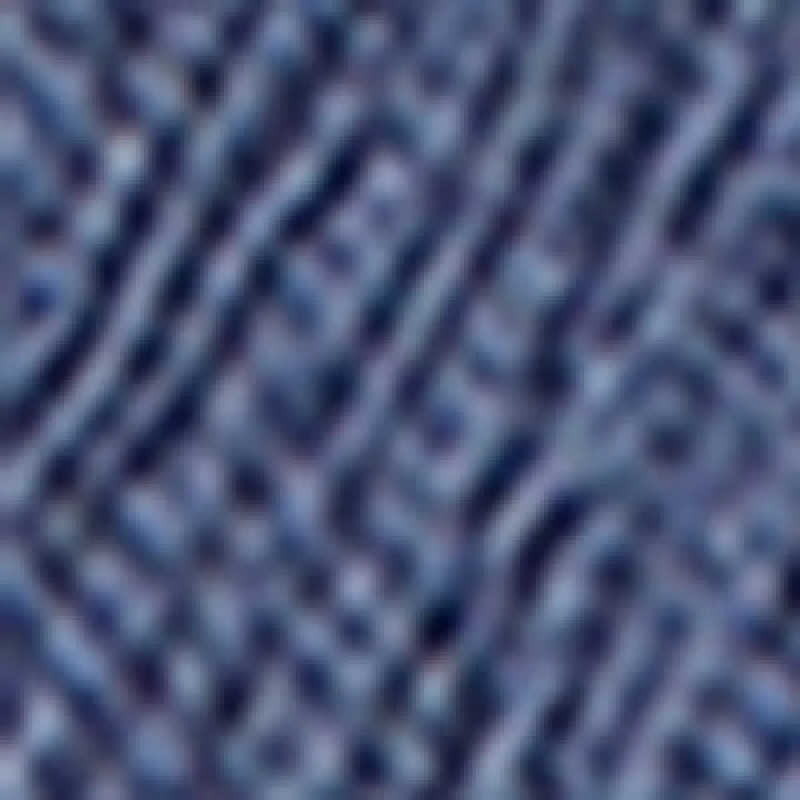 Short-sleeve semi-fitted t-shirt