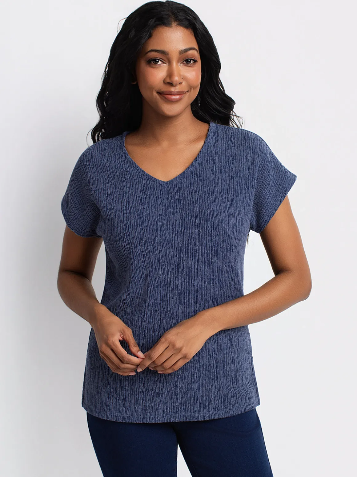 Short-sleeve semi-fitted t-shirt