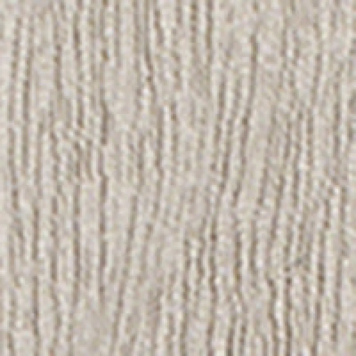 Short-sleeve semi-fitted t-shirt
