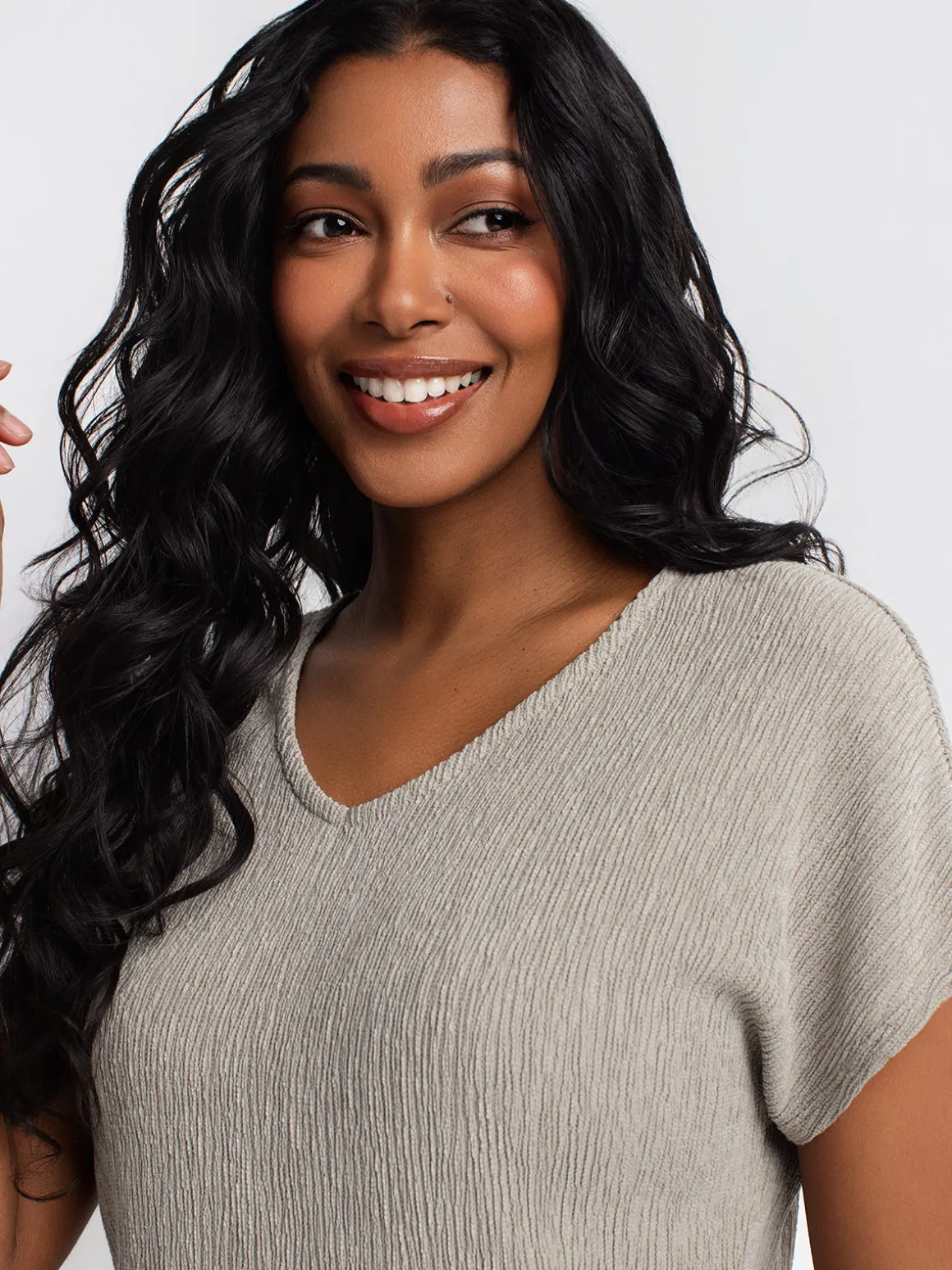 Short-sleeve semi-fitted t-shirt