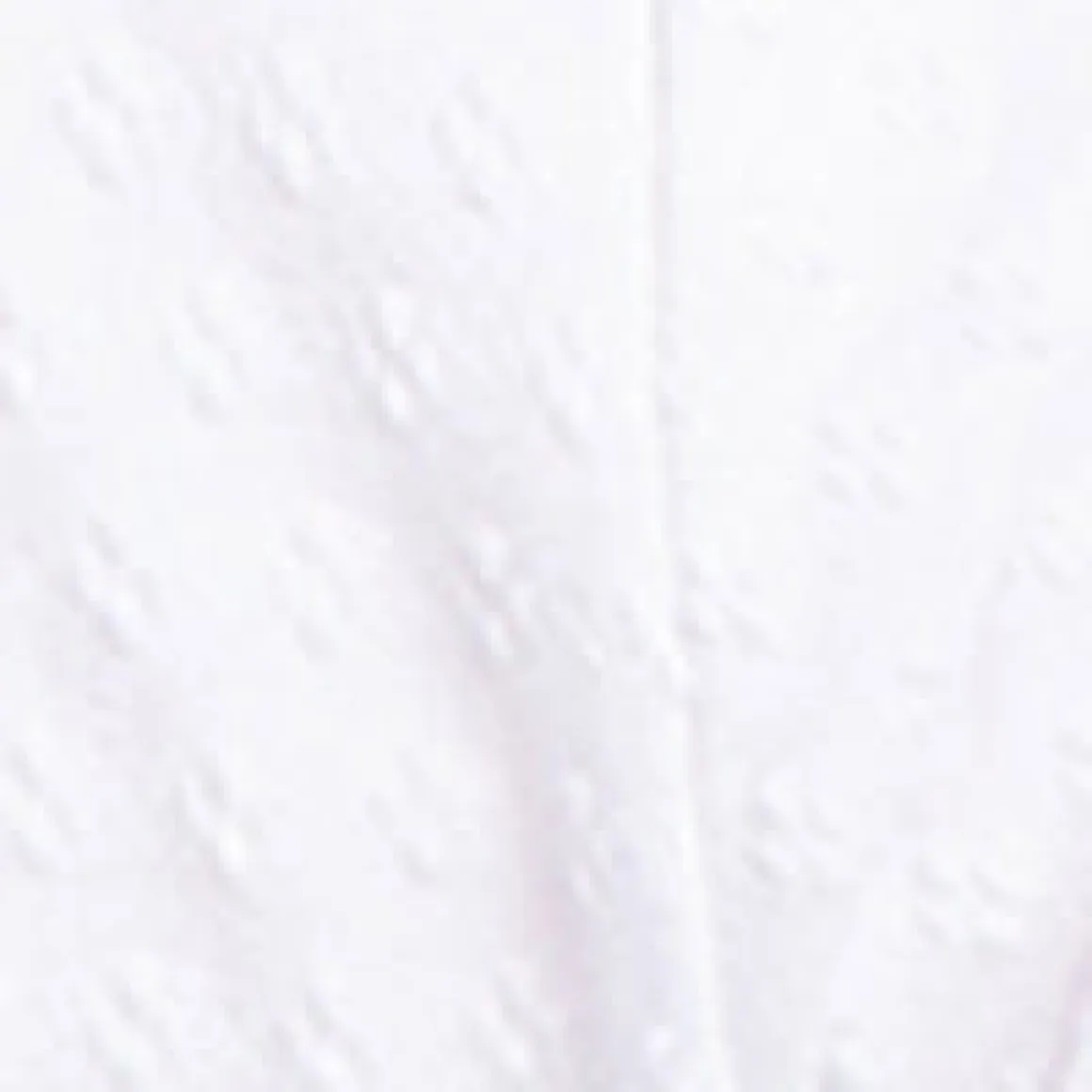 Short-sleeve semi-fitted t-shirt