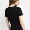 Short-sleeve semi-fitted t-shirt