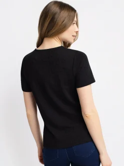 Short-sleeve semi-fitted t-shirt