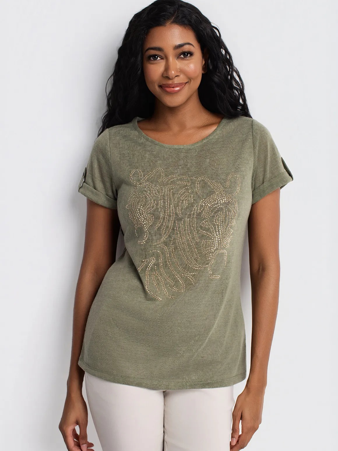 Short-sleeve semi-fitted t-shirt