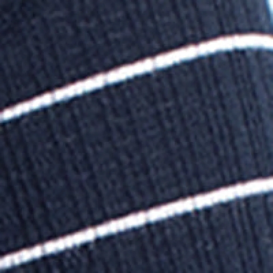 Short-sleeve semi-fitted t-shirt