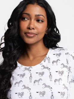 Short-sleeve semi-fitted t-shirt