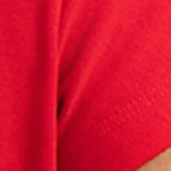 Short-sleeve semi-fitted t-shirt