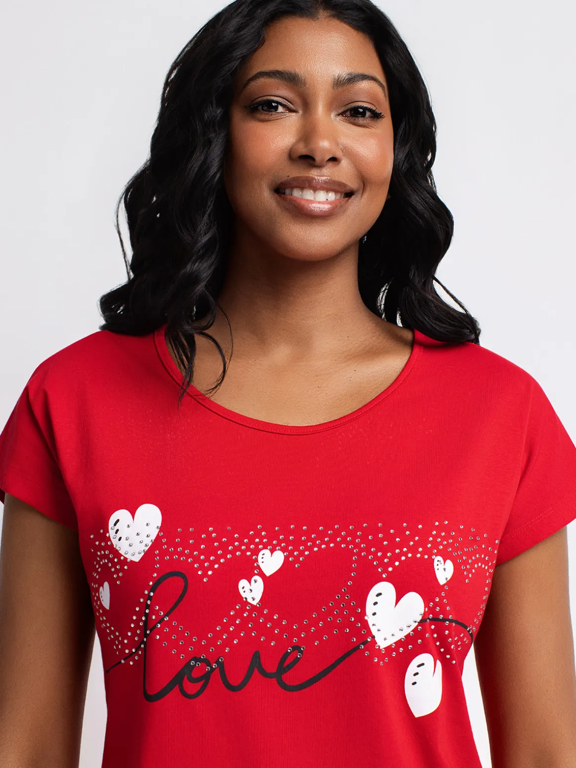 Short-sleeve semi-fitted t-shirt