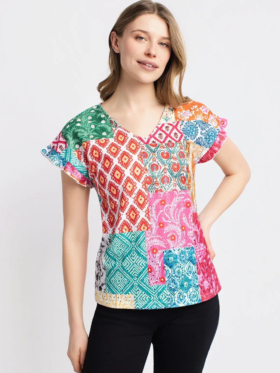 Short-sleeve semi-fitted T-shirt