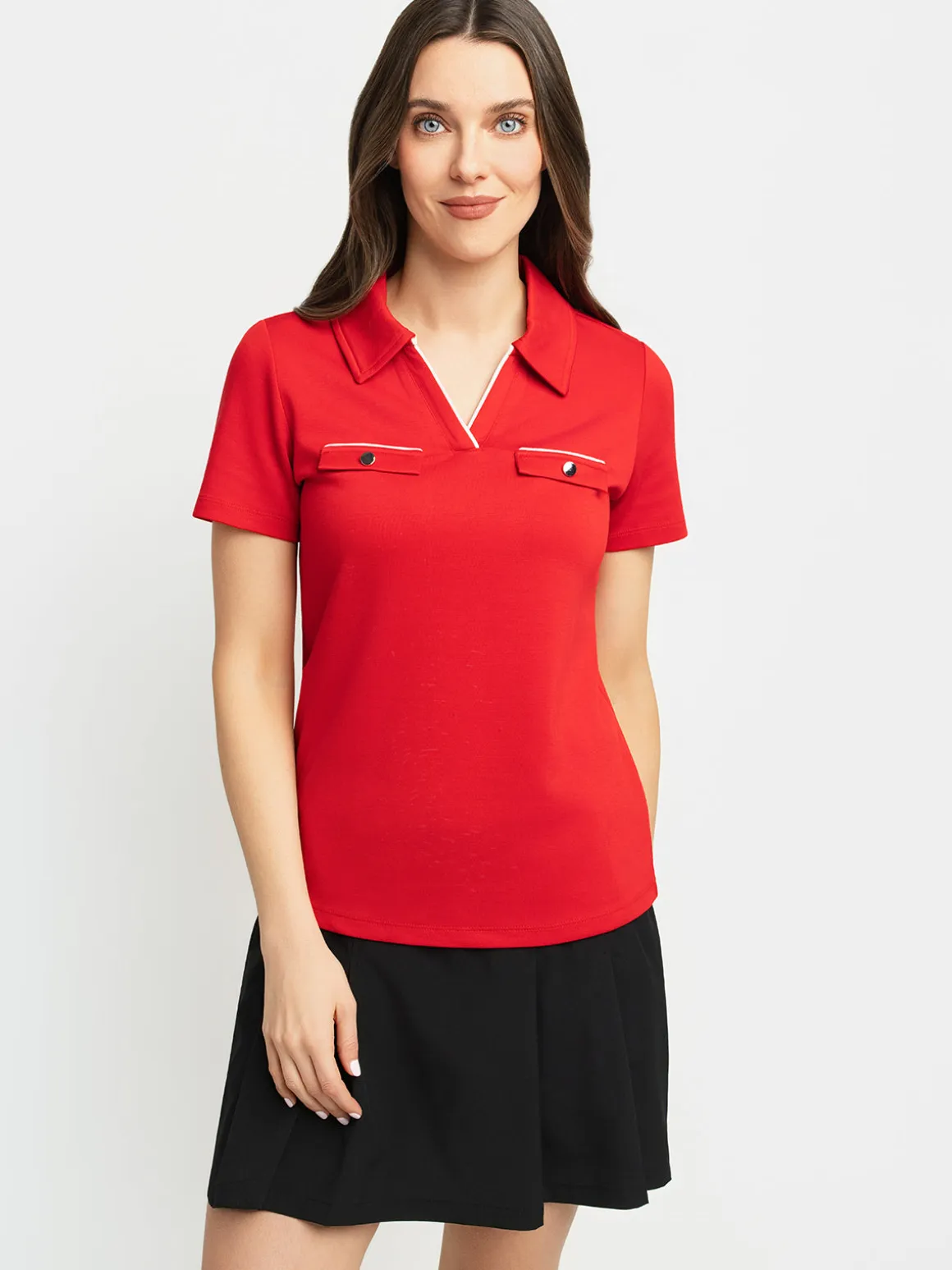 Short-sleeve semi-fitted t-shirt