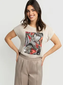 Short-sleeve semi-fitted t-shirt
