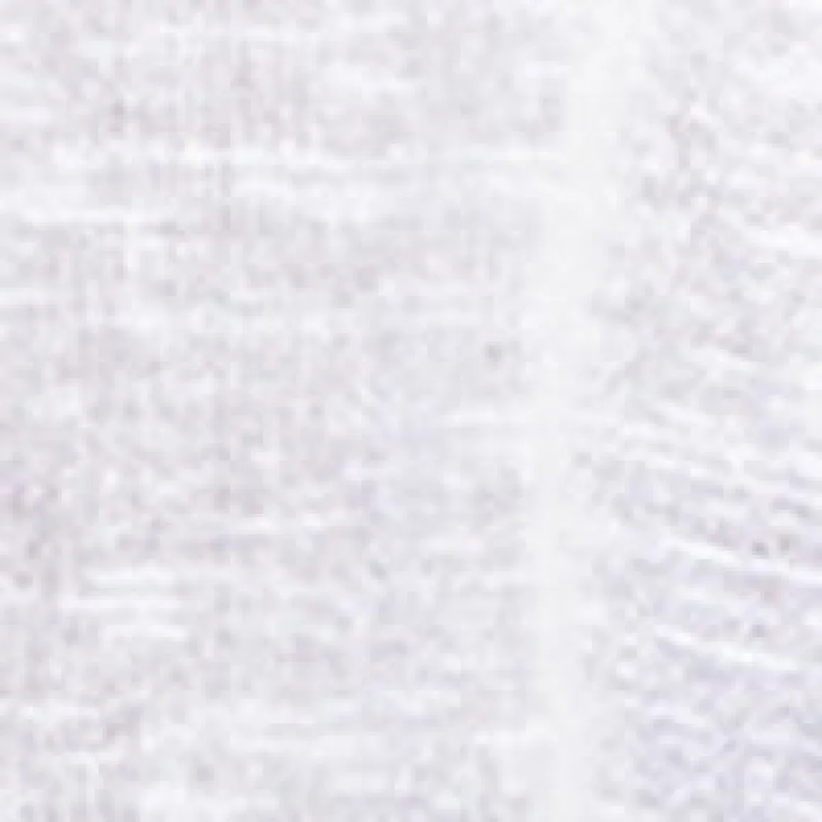 Short-sleeve semi-fitted t-shirt
