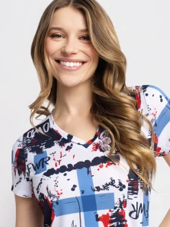 Short-sleeve semi-fitted t-shirt