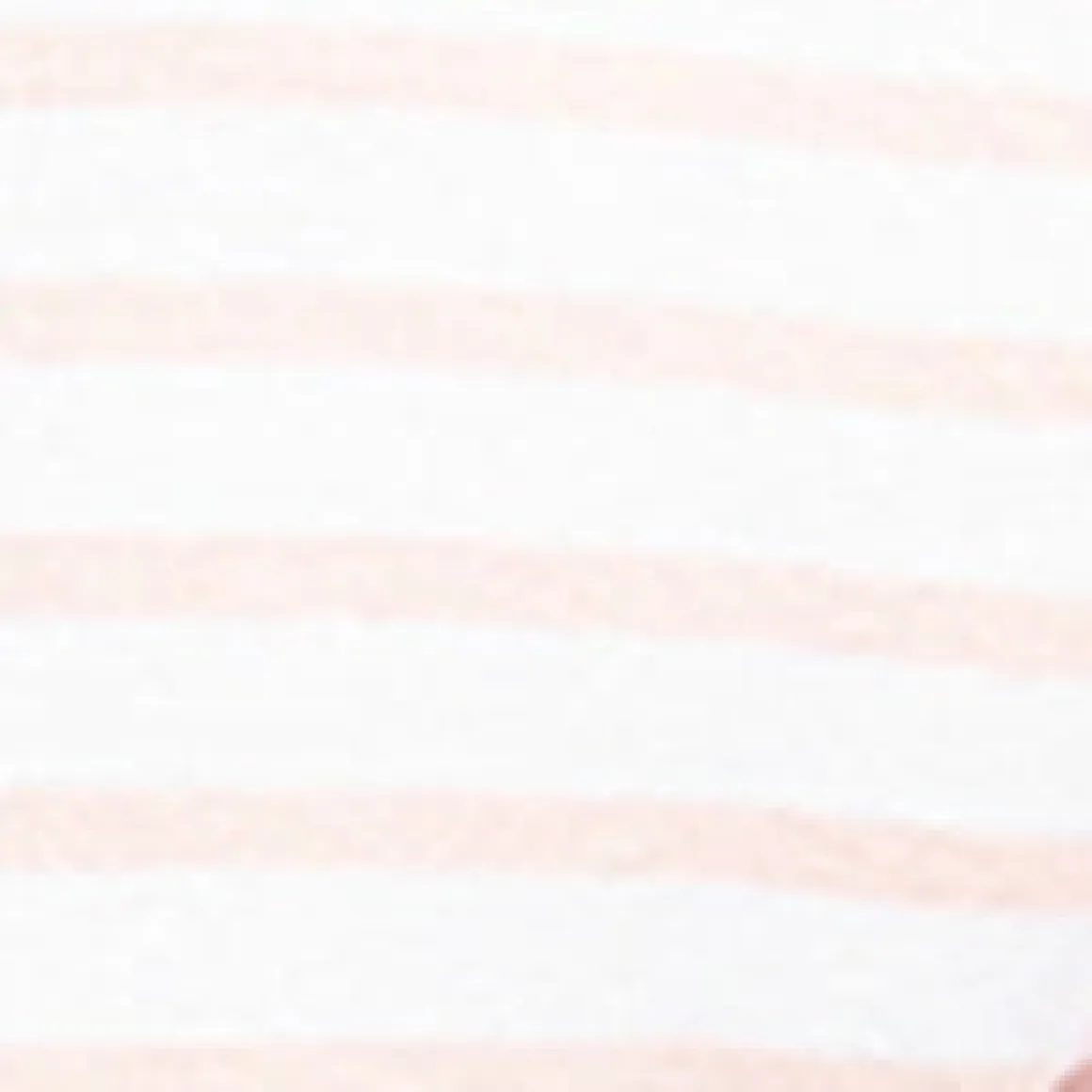 Short-sleeve semi-fitted t-shirt