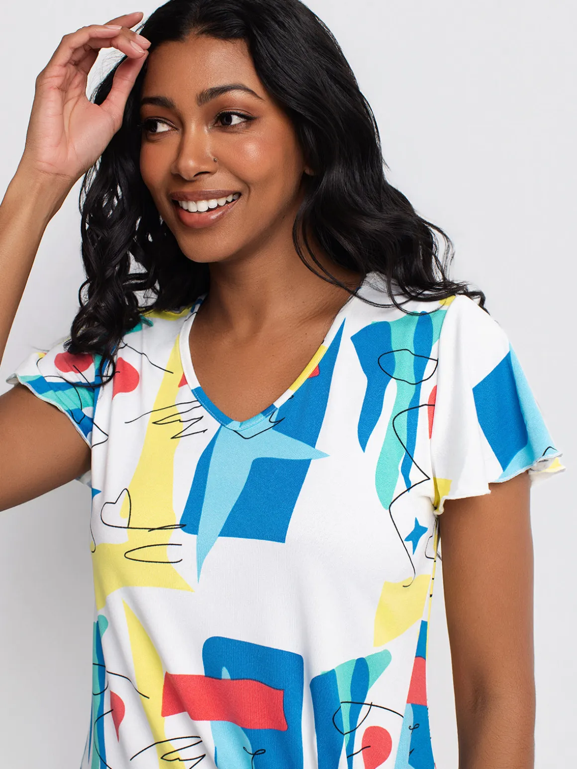 Short-sleeve semi-fitted t-shirt