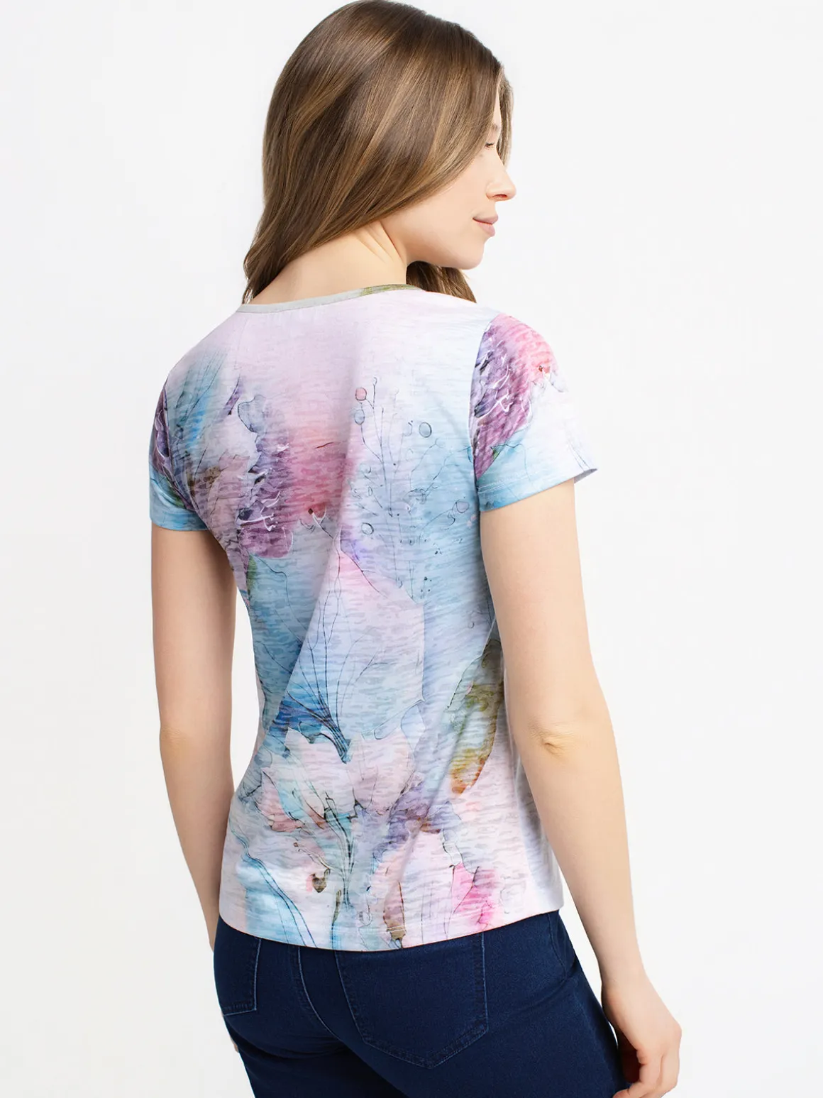 Short-sleeve semi-fitted T-shirt