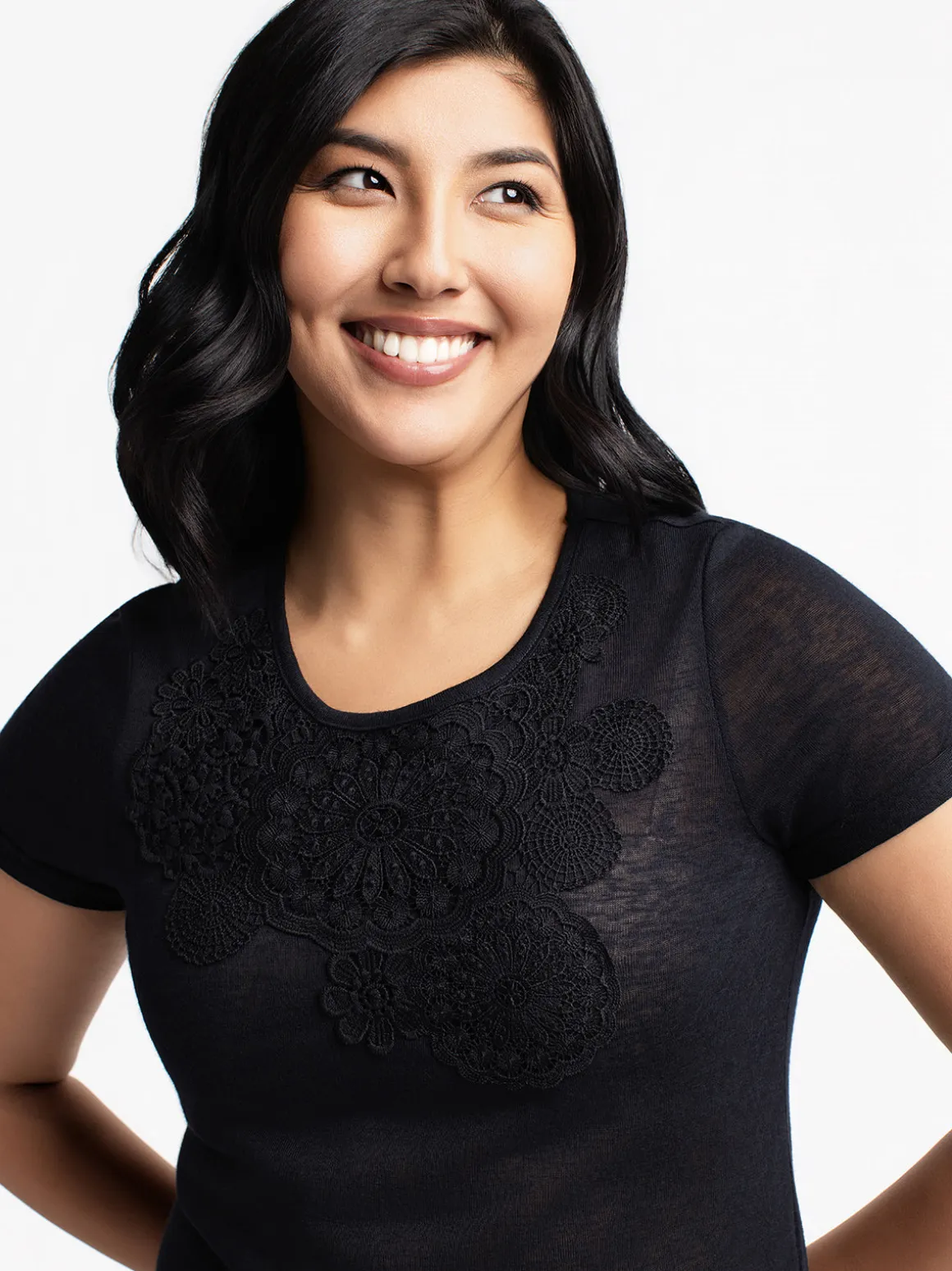 Short-sleeve semi-fitted tunic