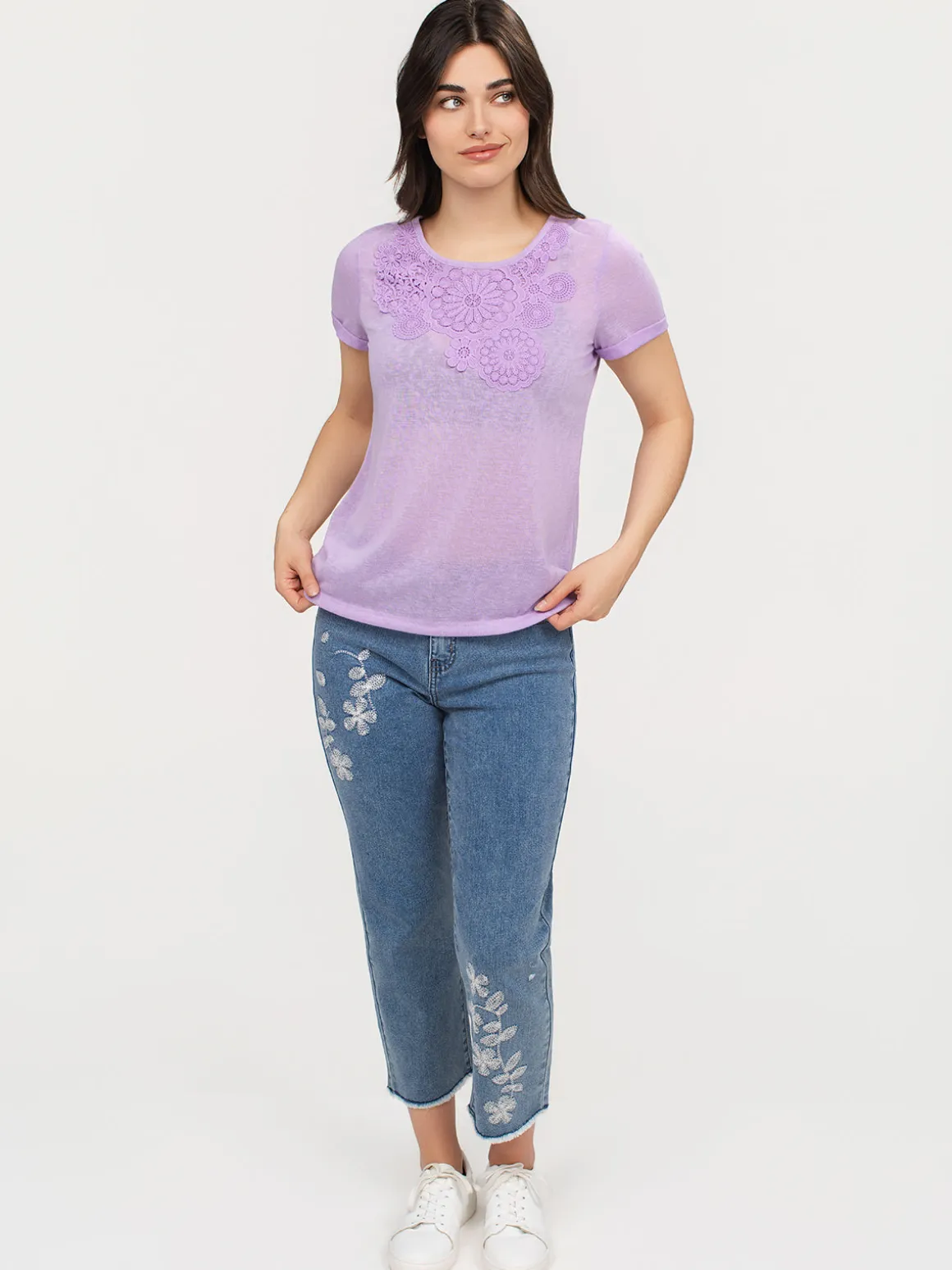 Short-sleeve semi-fitted tunic