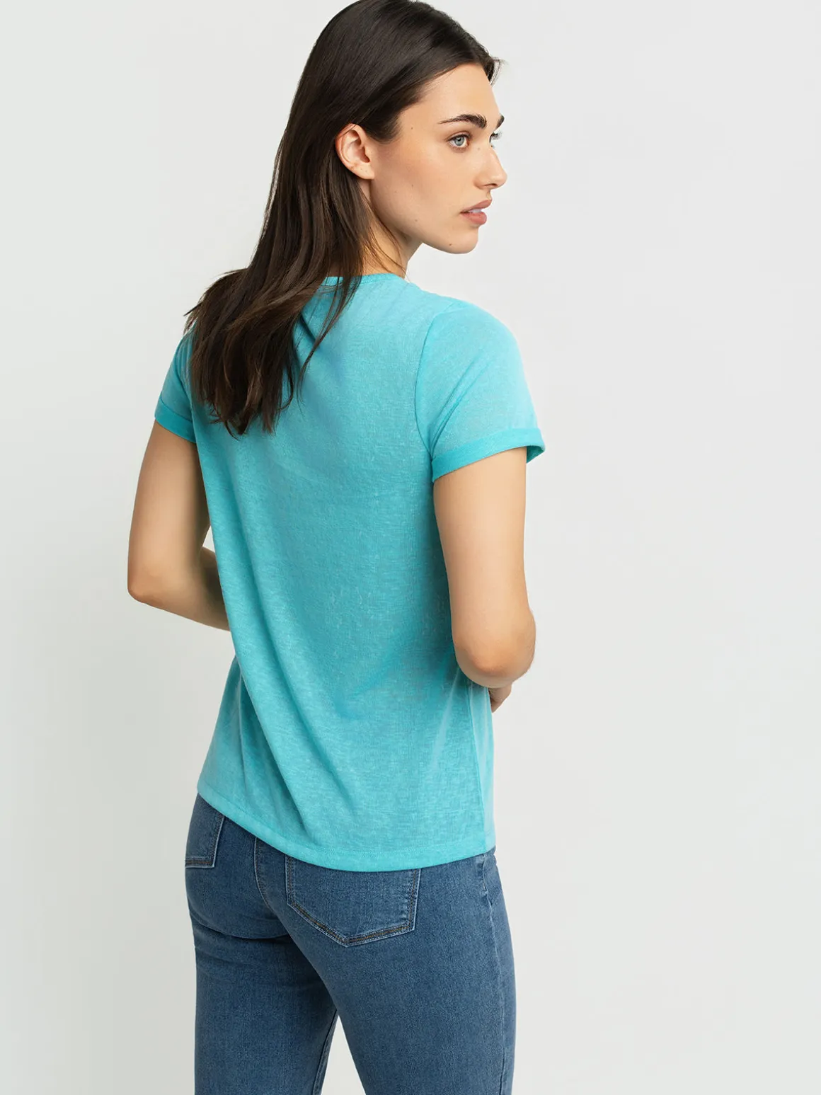 Short-sleeve semi-fitted tunic