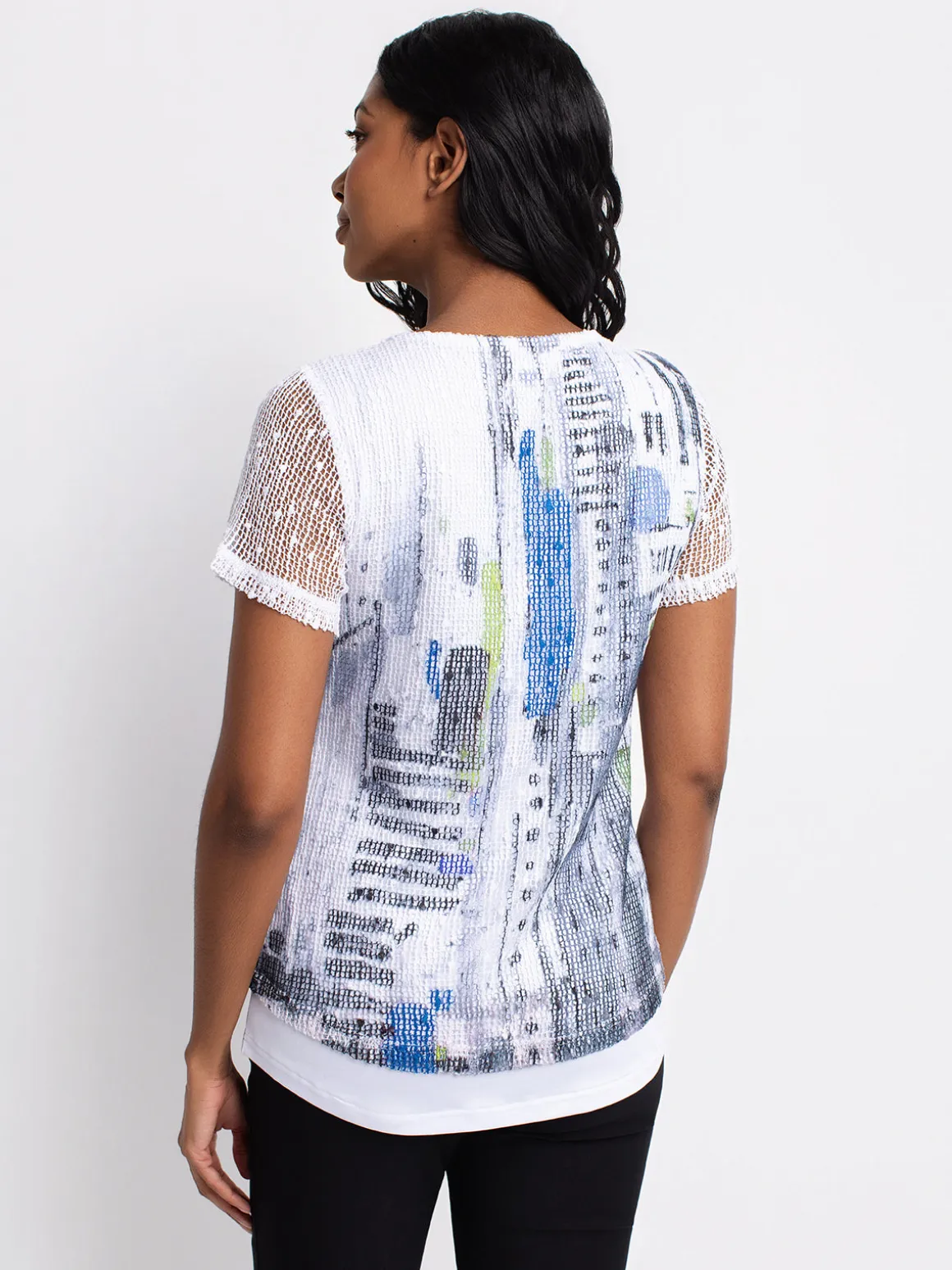 Short-sleeve semi-fitted tunic
