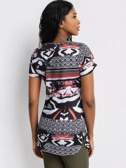 Short-sleeve semi-fitted tunic