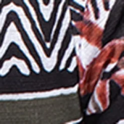 Short-sleeve semi-fitted tunic