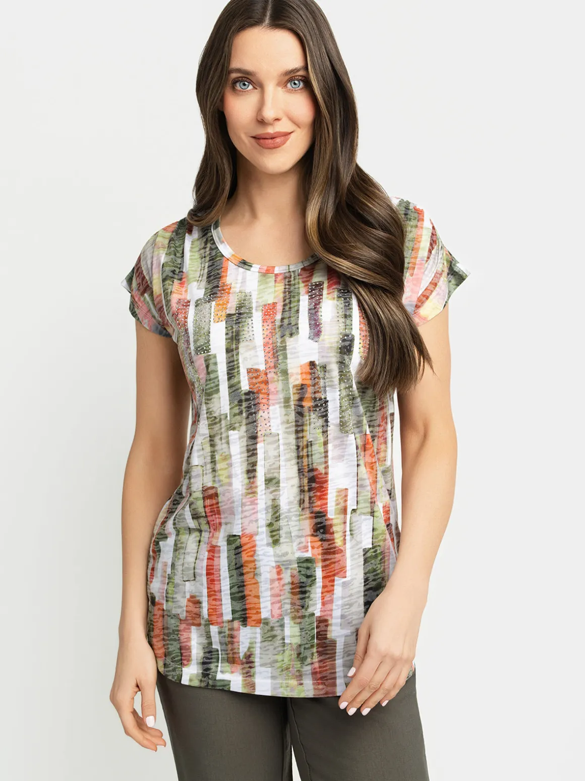 Short-sleeve semi-fitted tunic