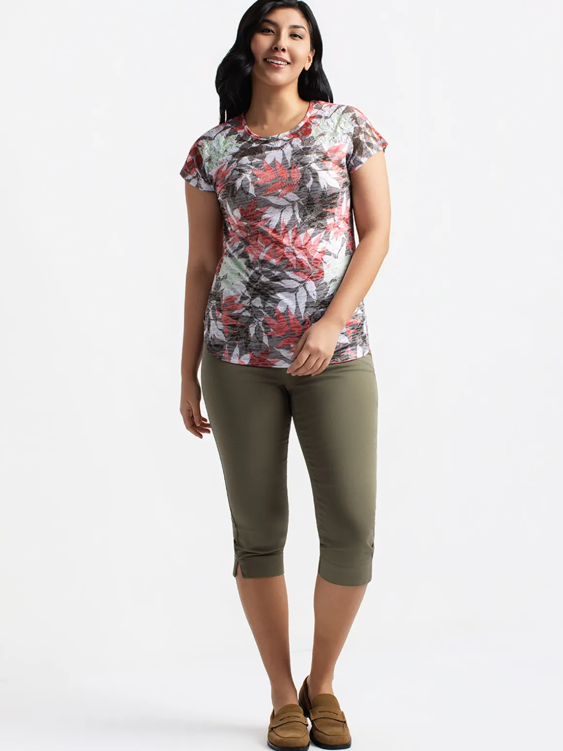 Short-sleeve semi-fitted tunic