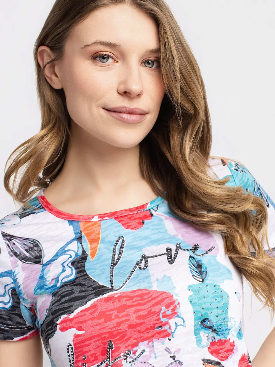 Short-sleeve semi-fitted tunic